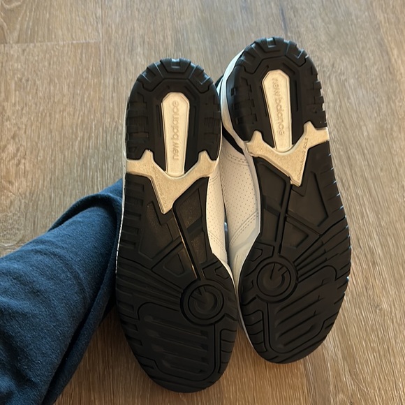 NEW New Balance 550 Black and White - Picture 6 of 7